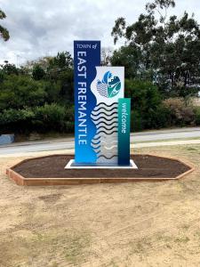 East Fremantle Entry Sign Completed (2)